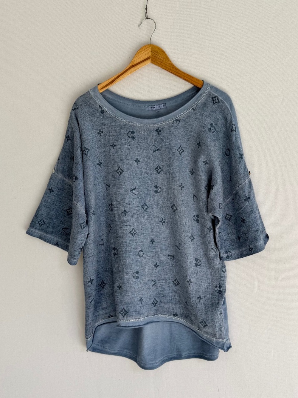 TEMPO PARIS Women’s M/L 100% Cotton Blue All Over Monogram Print Tunic Top